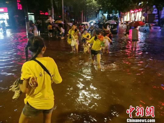 強降雨致西安和咸陽689人受災經(jīng)濟損失389萬元